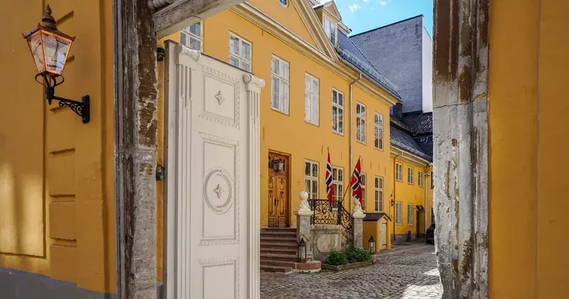 Forgården i Tollbugata 10